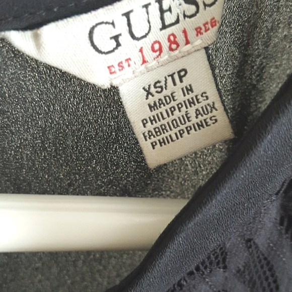 Guess🎑Black Chiffon Lace Short Sleeve Top - Picture 4 of 4